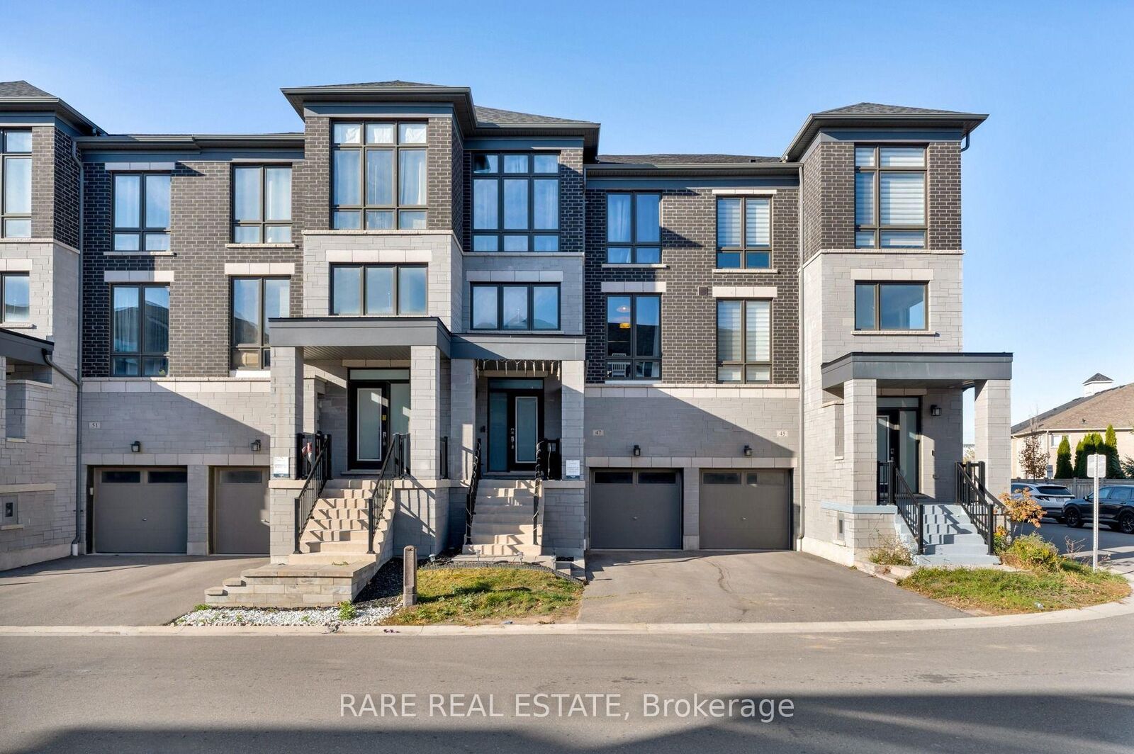 Property Photo:  47 Douet Lane  ON L1Z 0V4 