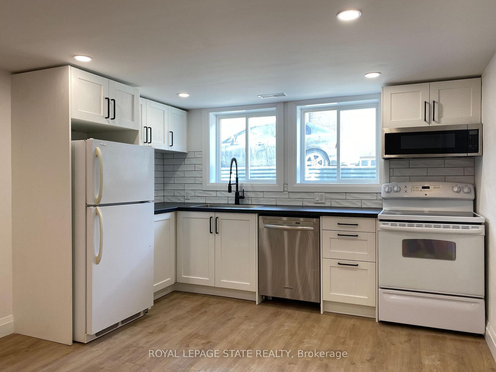 Property Photo: 24 Sandalwood Avenue Lower ON L8T 2E3