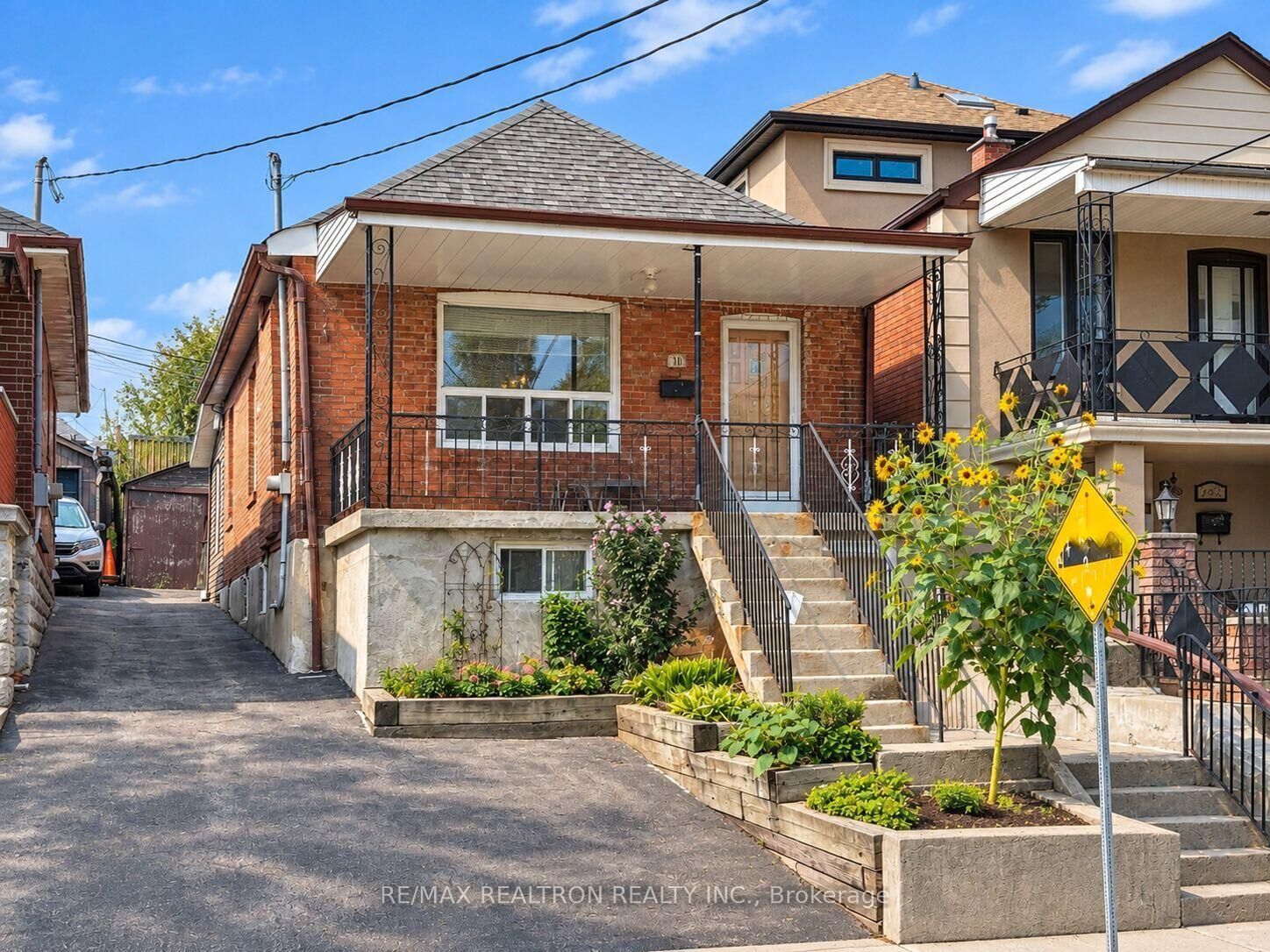 Property Photo:  442 Northcliffe Boulevard  ON M6E 3L2 