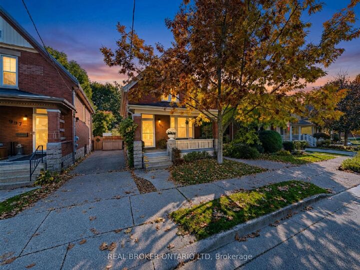 Property Photo:  995 Lorne Avenue  ON N5W 3L5 