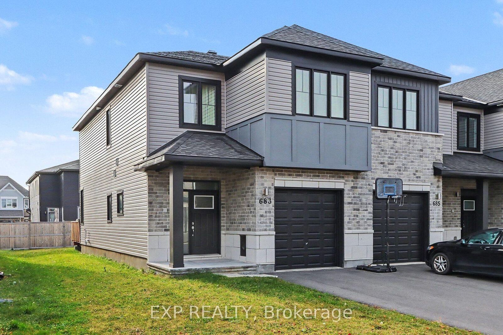 Property Photo:  683 Taliesin Crescent  ON K2S 2W5 