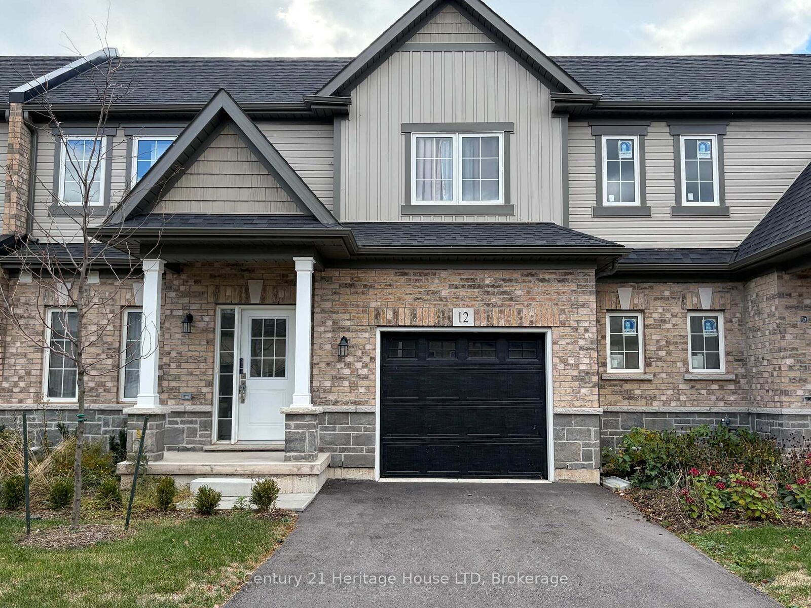 Property Photo:  397 Garrison Road 12  ON L2A 1N1 