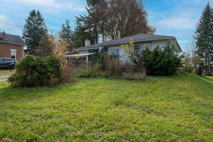 Property Photo:  16 Robertson Street  ON N0G 1Z0 