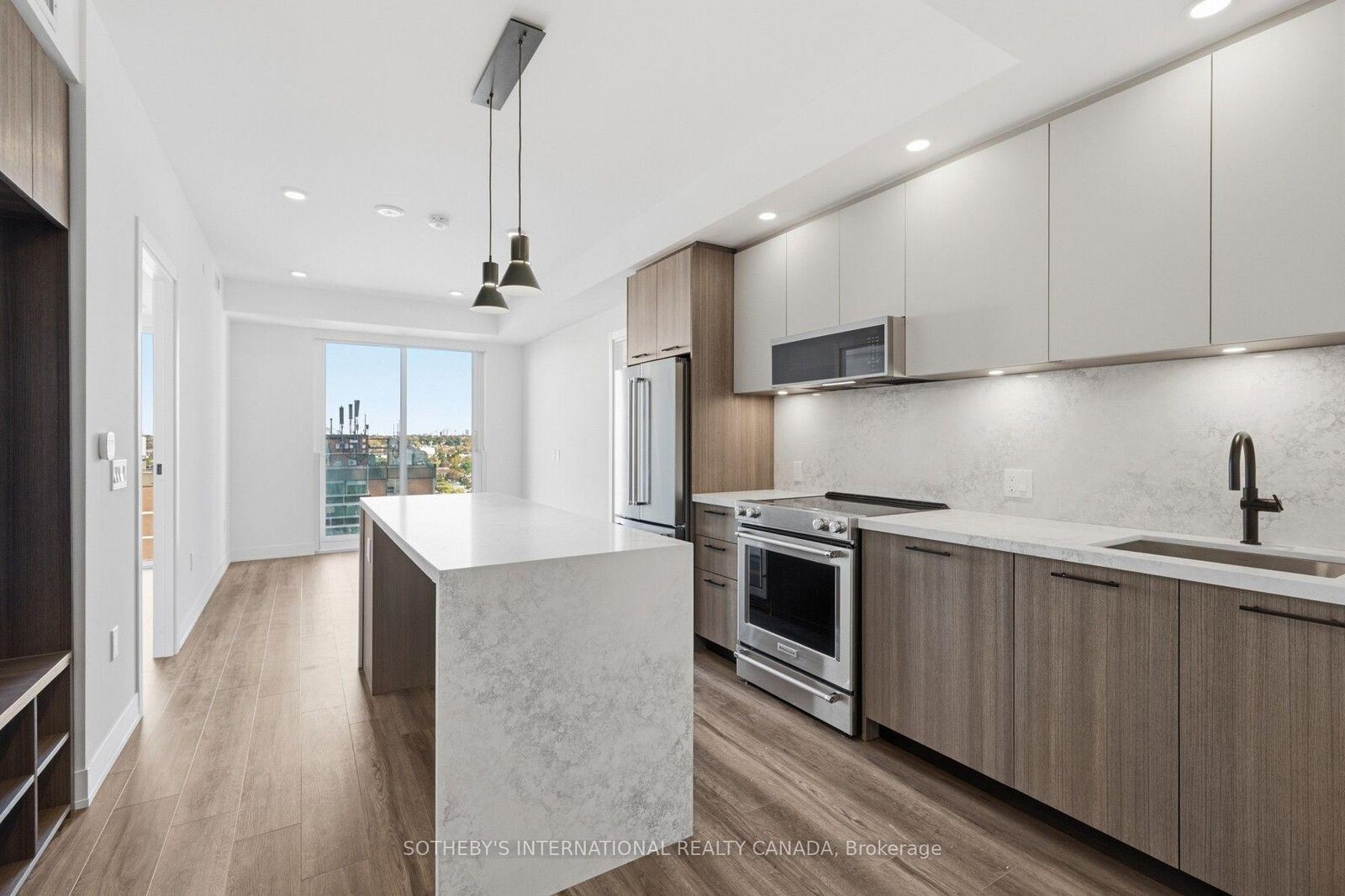 Property Photo:  15 Assembly Lane 1207  ON M6H 0H3 