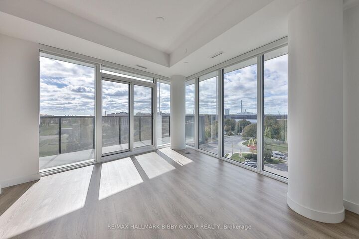 Property Photo:  1050 Eastern Avenue 612  ON M4L 0B7 