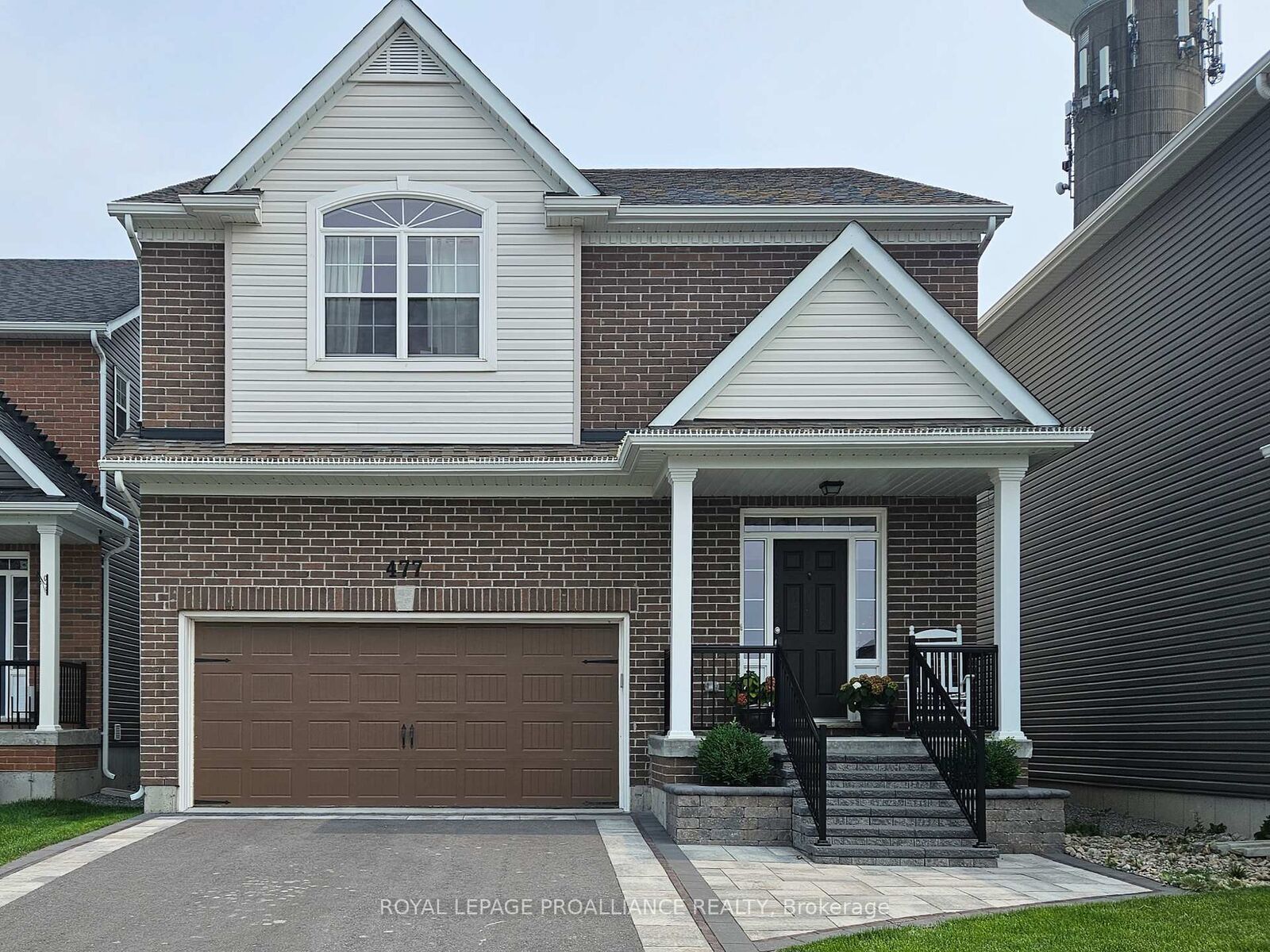 Property Photo:  477 Grange Way  ON K9H 0H8 
