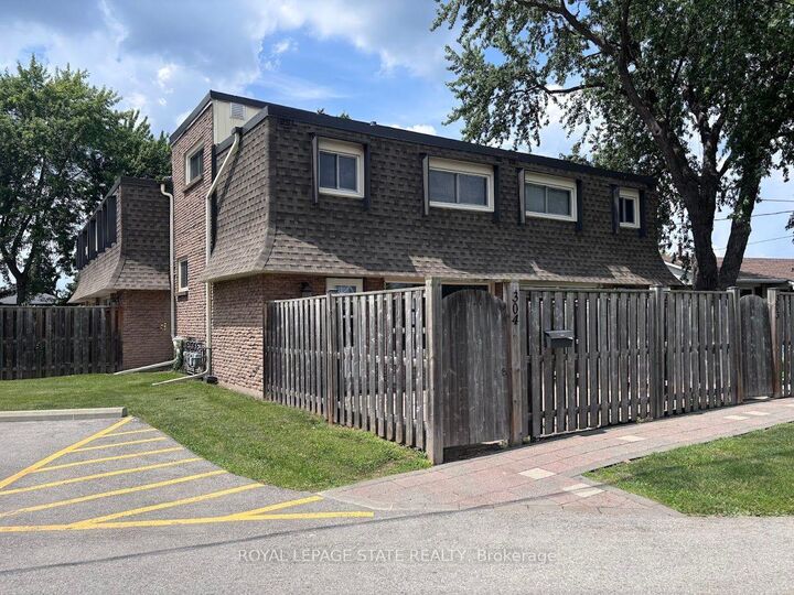 Property Photo: 5 Viking Court 304 ON L3M 3T8