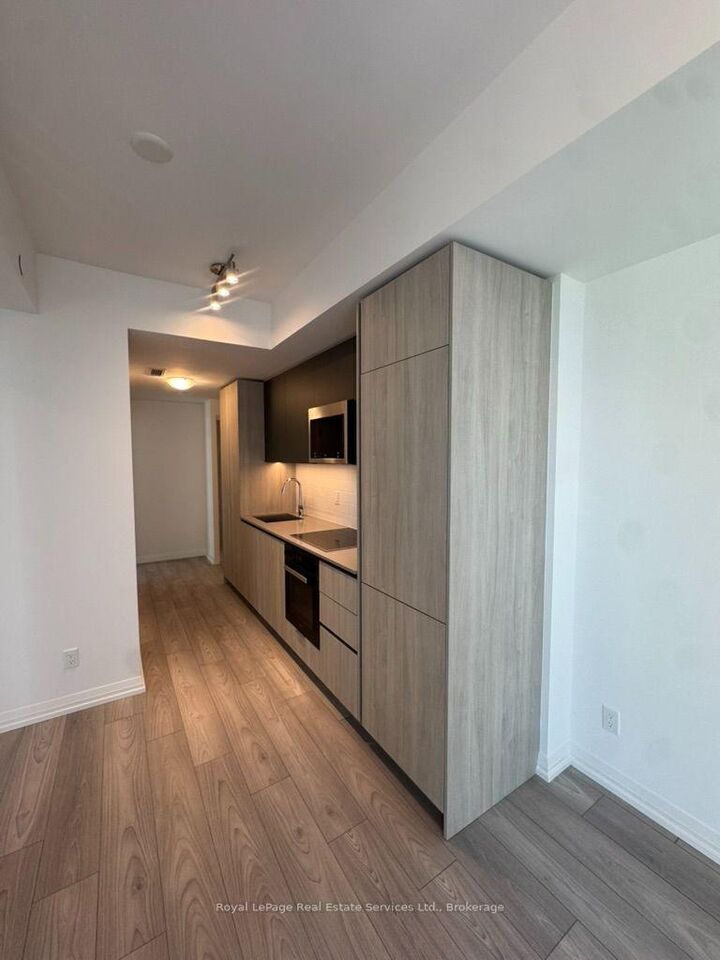 Property Photo:  400 King Street W 3122  ON M5V 1K2 