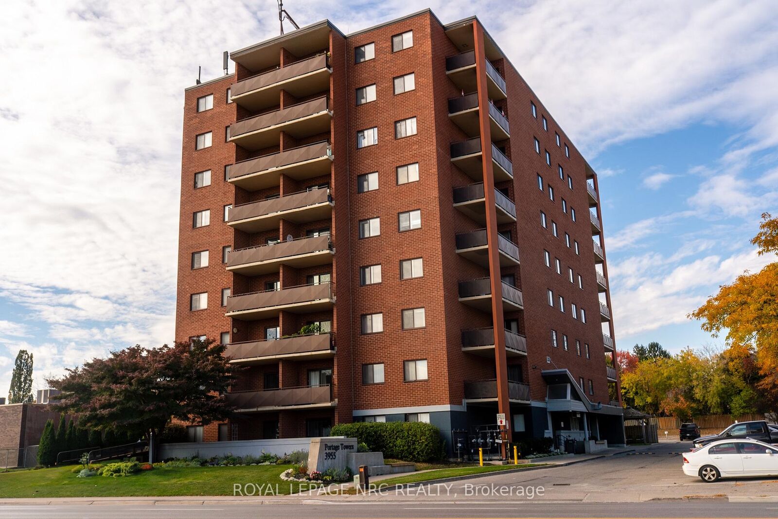 Property Photo: 3955 Portage Road 401 ON L2J 3W2