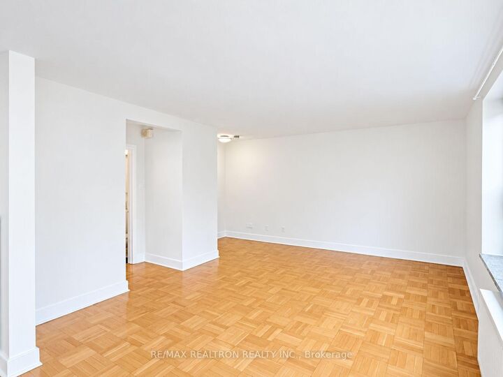 Property Photo:  1545 Bathurst Street 310  ON M5P 3H6 