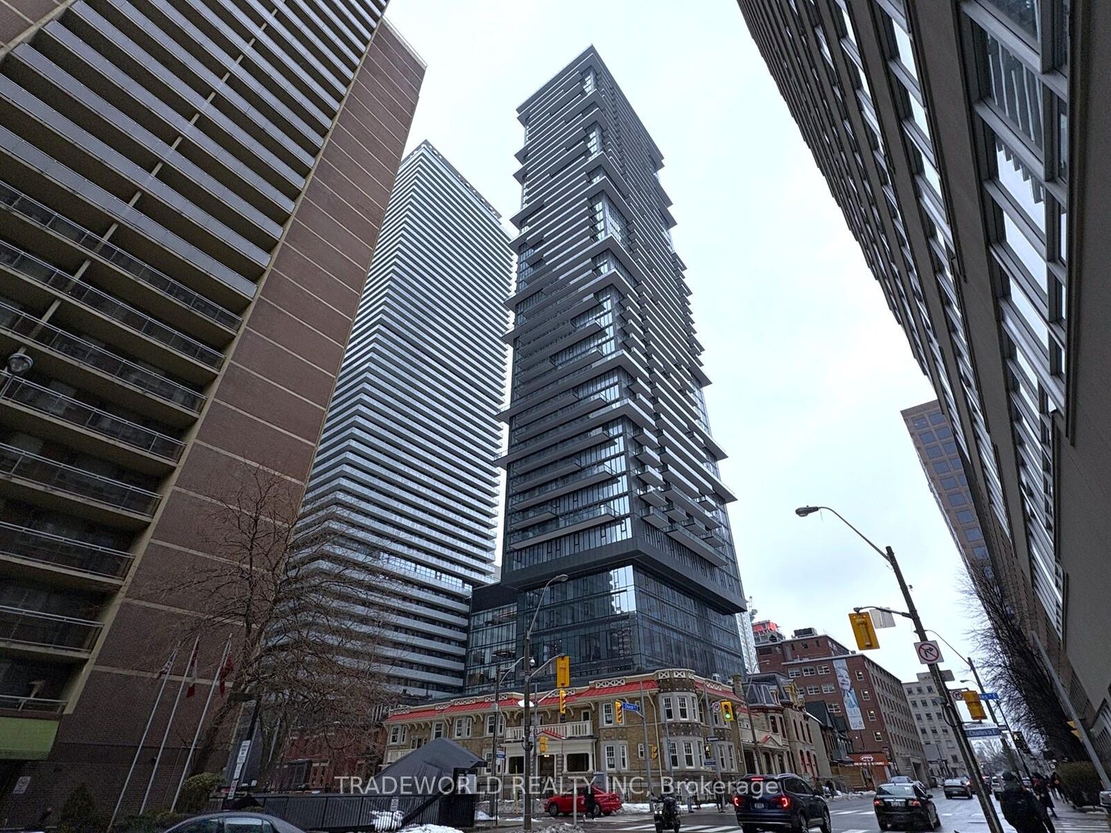 Property Photo: 634 Church Street 1111 ON M4Y 2G3