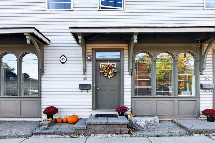 Property Photo:  49 Ontario Street 15  ON L3M 3H2 