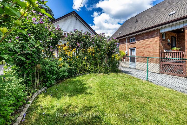 Property Photo:  150 Verdun Road  ON L1H 5S8 