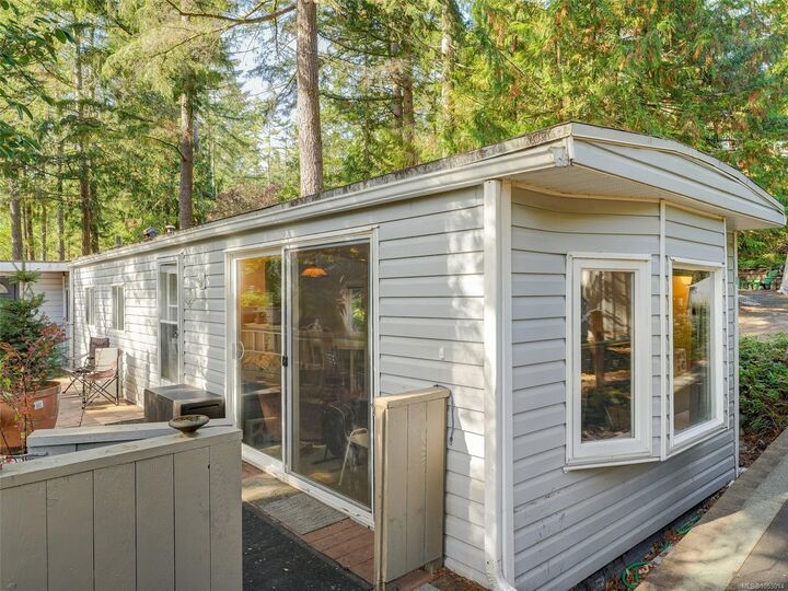 Property Photo:  2500 Florence Lake Rd #8  BC V9B 4H2 