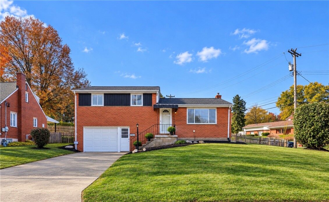 Property Photo:  311 Rickey Dr  PA 15146 