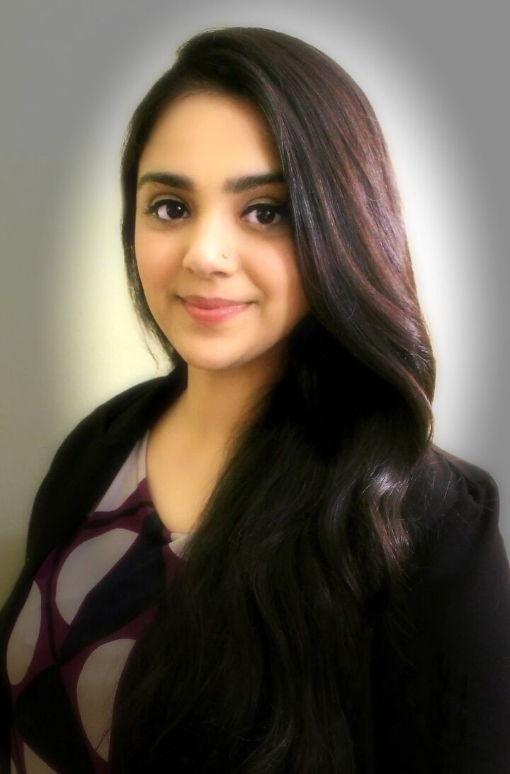 Najah Mirza, Real Estate Salesperson in Greenfield, Homesale Realty