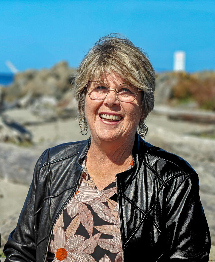 Leigh Harvey, Branch Manager, Managing Broker, CNE, AHWD in Lynnwood, Windermere