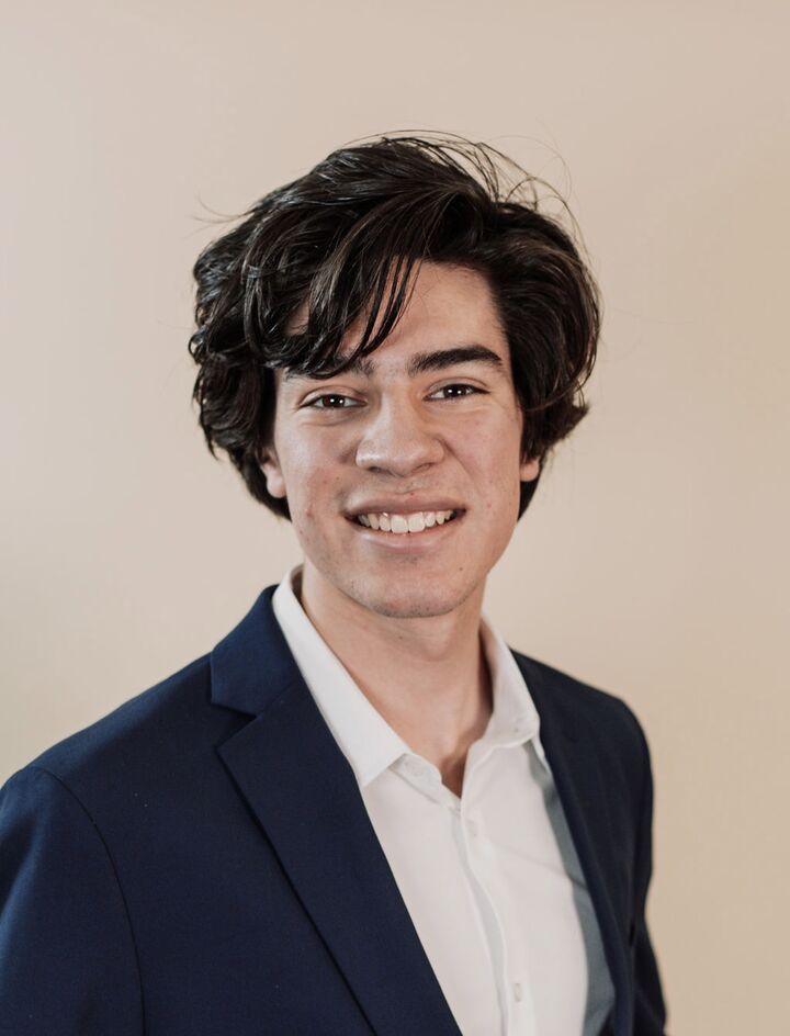 Micah Elmers,  in Hillsboro, Windermere