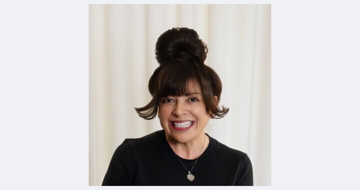 Tina Durfor, Real Estate Broker in Crystal Lake, Circle