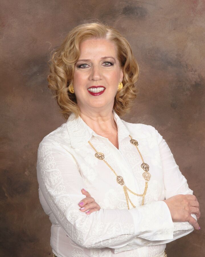 Sossi Ishkhanian, Real Estate Salesperson in West Hills, Valley Properties