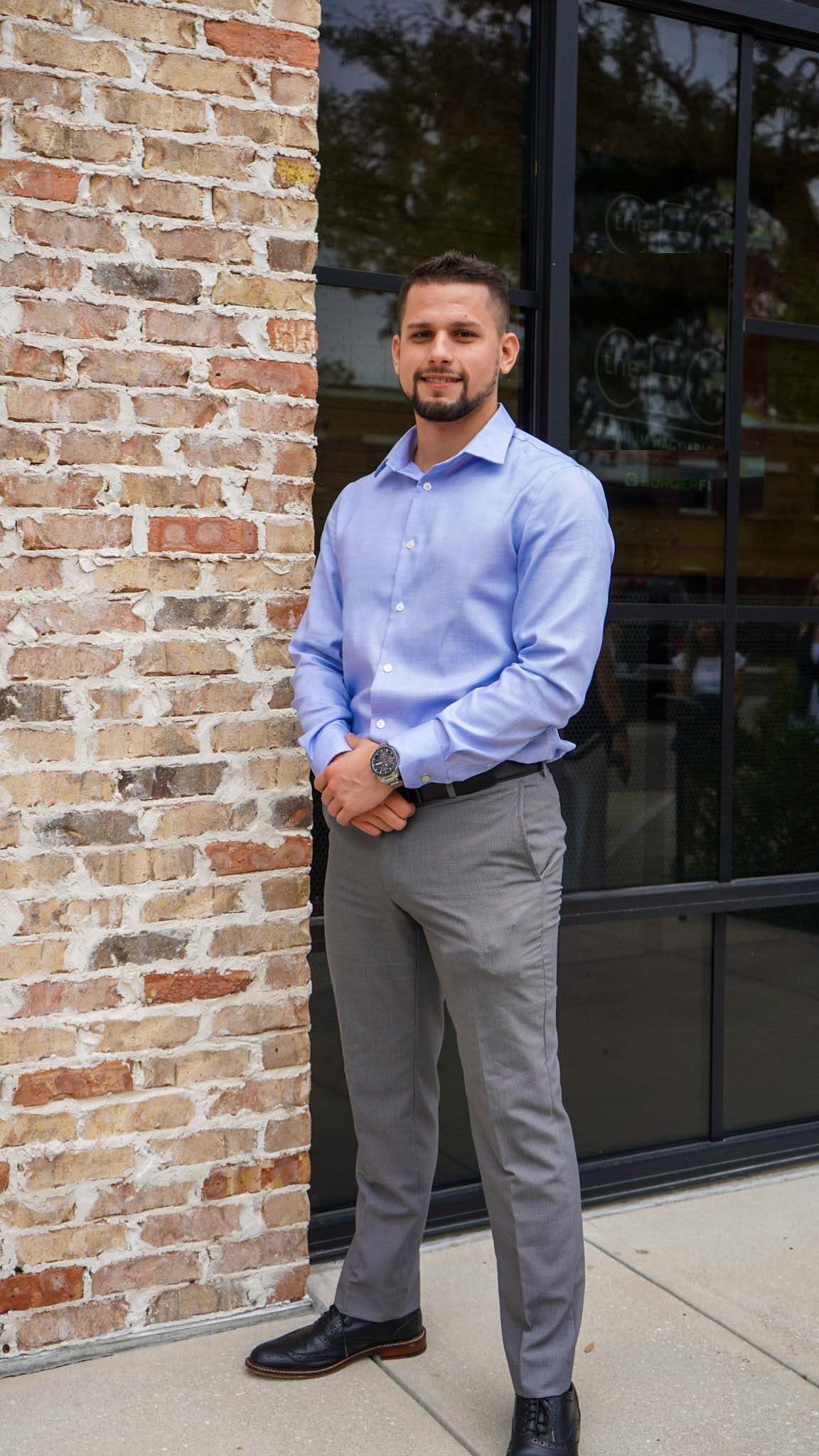 Chris Ramos Rivera, Sales Associate in Clermont, Hubbard Hansen