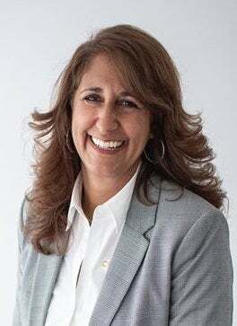 Luci Chalian, Real Estate Broker in Indianapolis, Scheetz