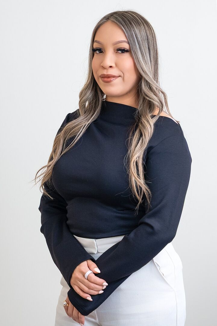 Leticia Alvarado, Real Estate Broker in Hickory Hills, New Beginnings