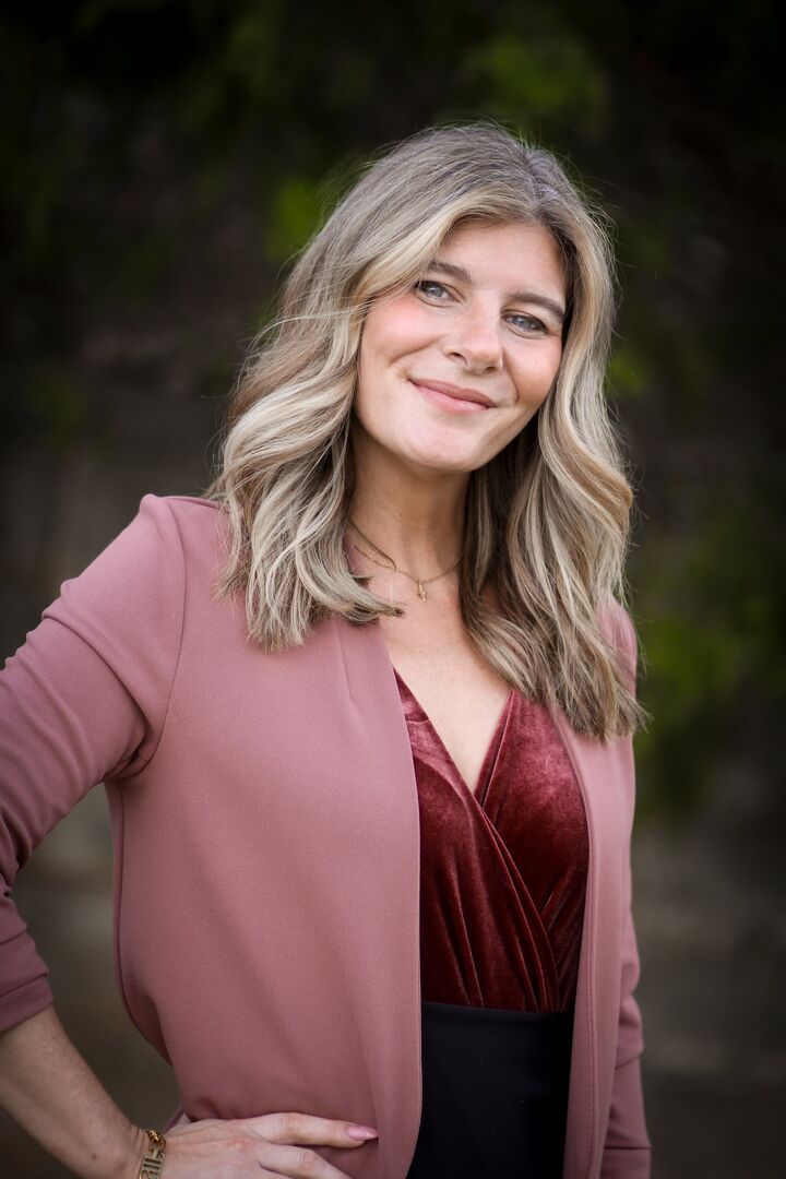 Sarah Hirsch, Associate Real Estate Broker in Charlotte, Paracle