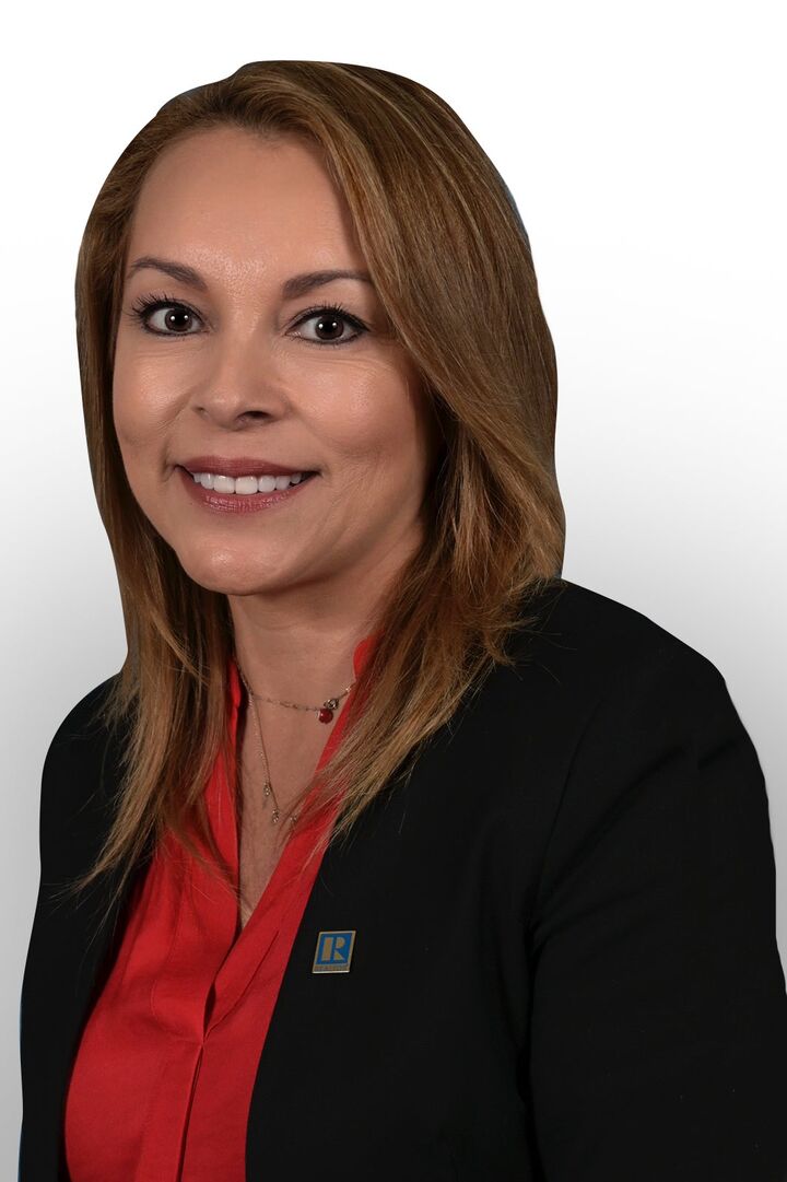 Alynne Celis, Real Estate Salesperson in Chula Vista, Clarity