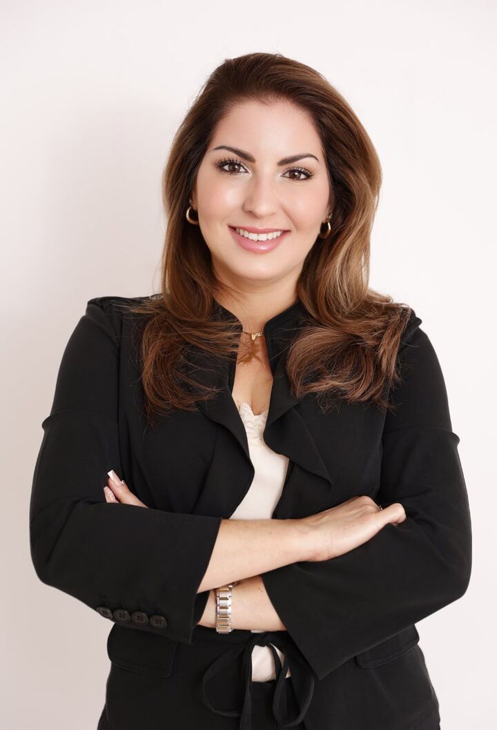 Milene Linares, Real Estate Salesperson in Miami, World Connection