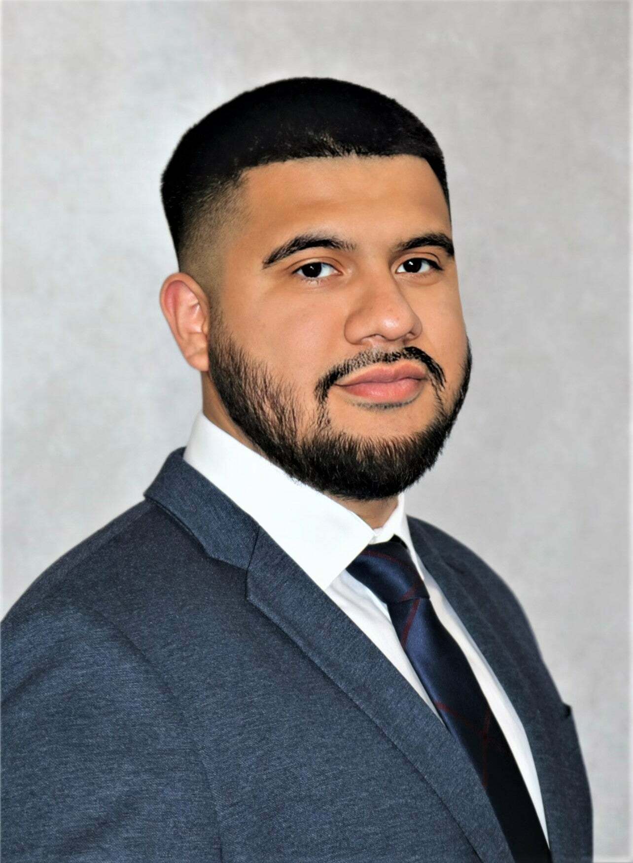 Joe Aguado,  in Aurora, Circle