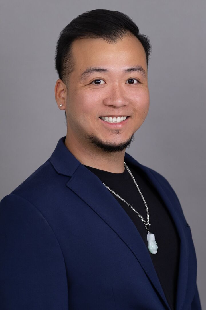 Aaron Mo, REALTOR® in Ewa Beach, Refined