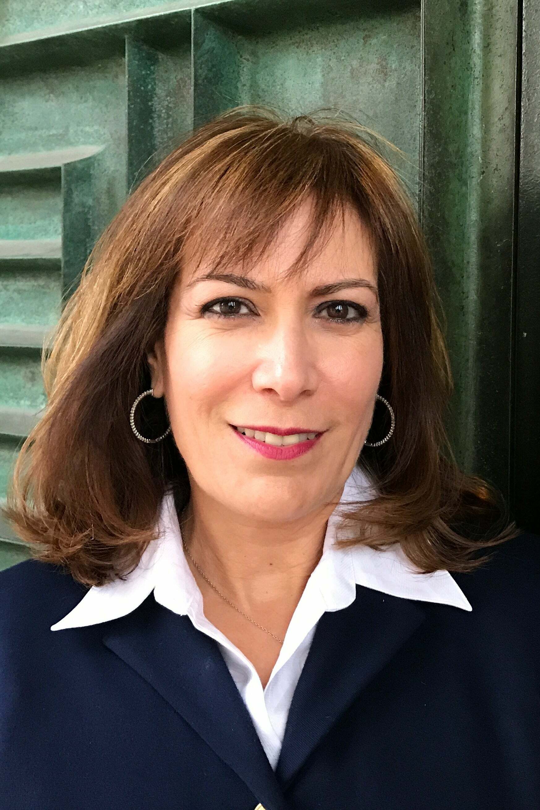 Yvette Rivas Diamond, Real Estate Salesperson in Birmingham, Professionals