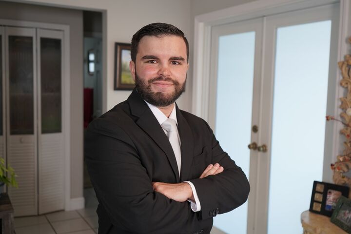 John Pena, Real Estate Salesperson in Miami, Town & Country Properties