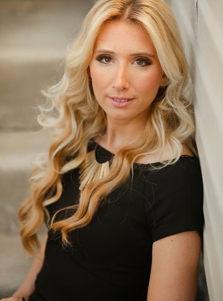Rena Chill-Herman,  in Woodbury, Realty Connect