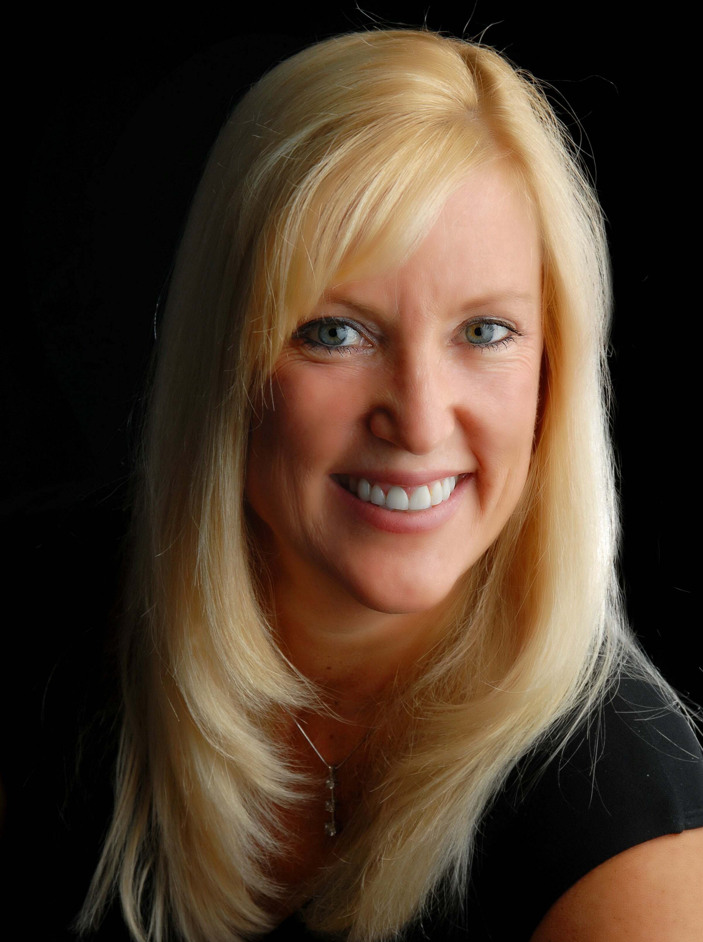 Christina Porter, Real Estate Broker in Cape Coral, ERA Real Solutions Realty