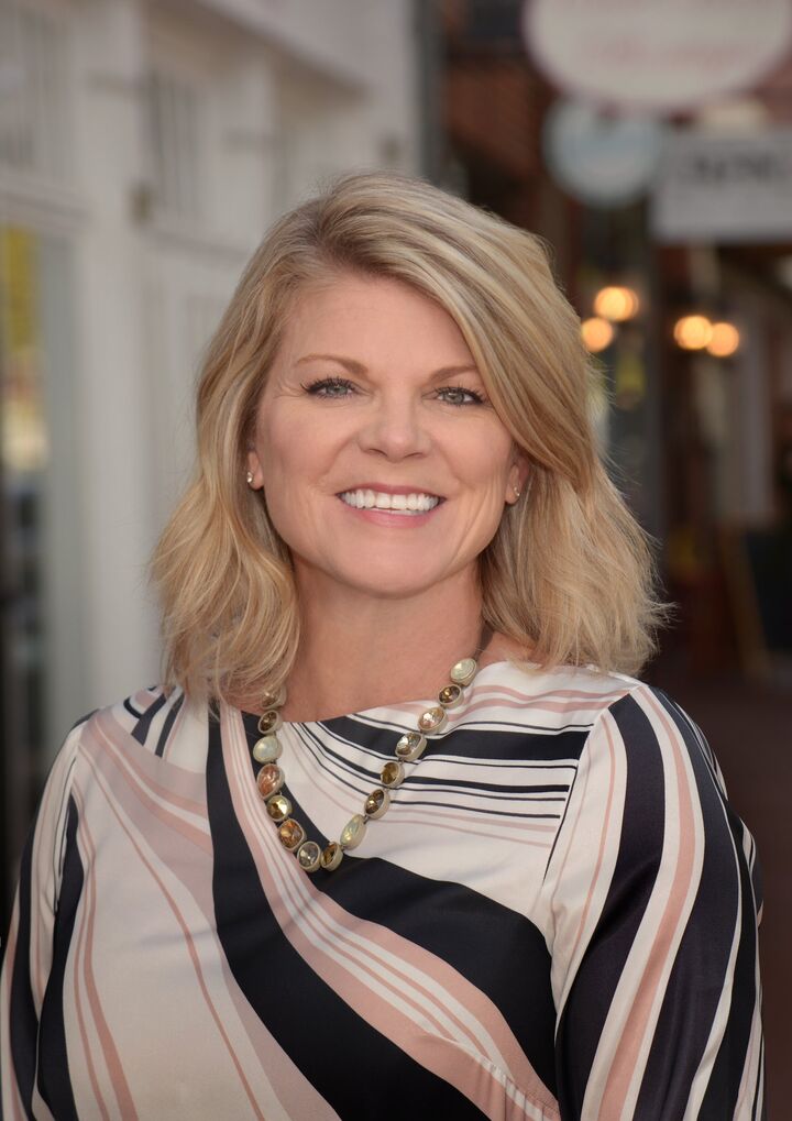 Lisa Blow, Real Estate Salesperson in Fredericksburg, Elite
