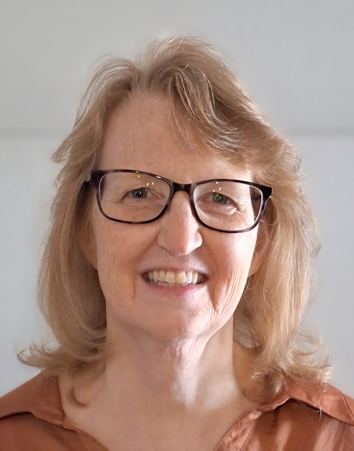 Wendy Ludlow,  in Forked River, Murphy & Co.
