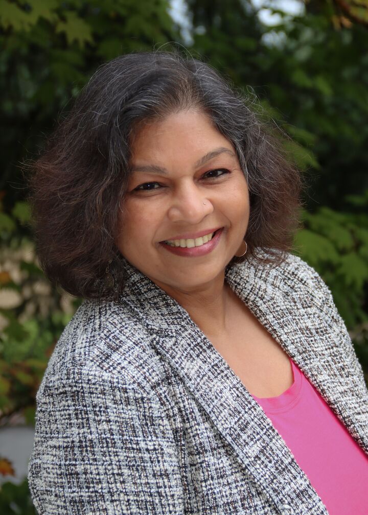 Smita Soans, Broker in Seattle, Windermere