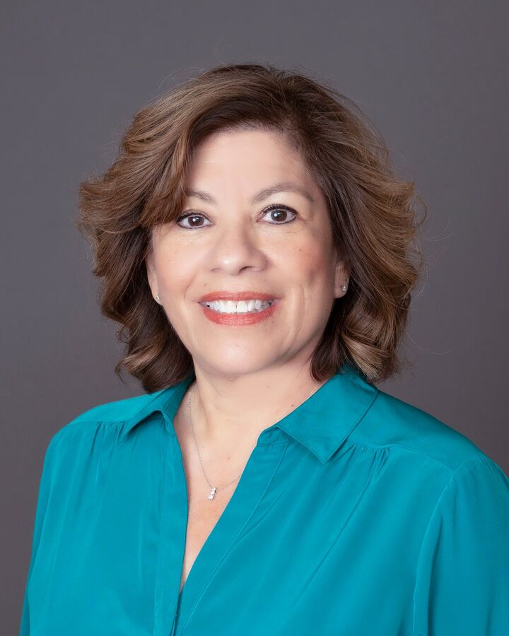 Cindy Briones, Associate Real Estate Broker in Rancho Cucamonga, PrimeTime Realtors