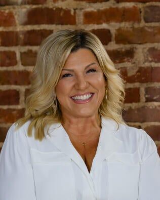 Lucy Golladay,  in Shreveport, Elite