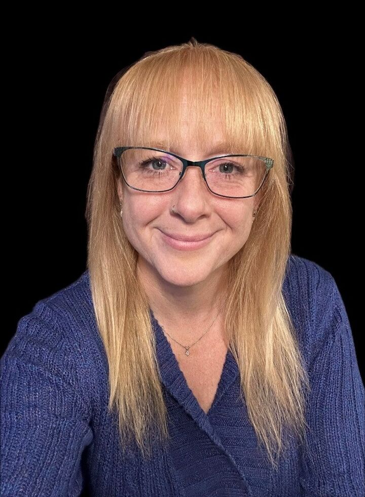 Naomi Wisnewski, Real Estate Broker in Schofield, Action