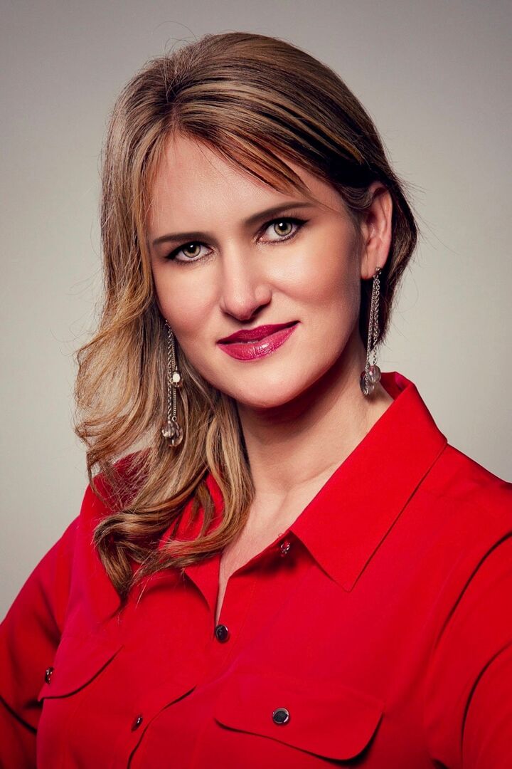 Ina Shaikh, Real Estate Salesperson in Orlando, Carioti