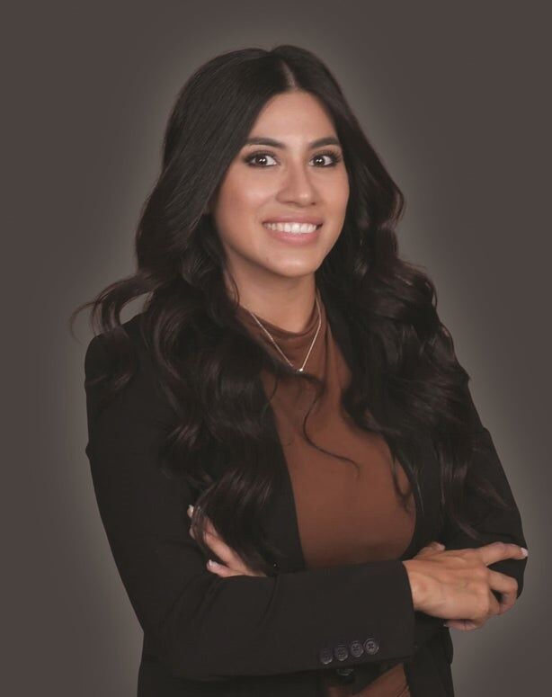 Jasmin Gallaga,  in East Dundee, New Heritage