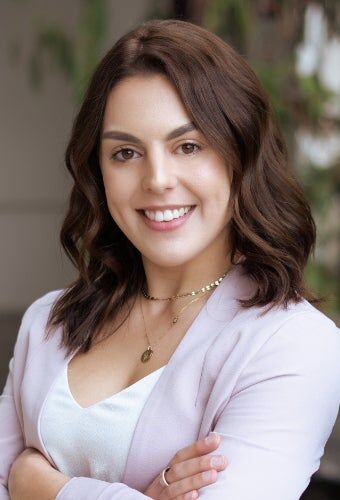 Jenna Amalfitano, Real Estate Broker in Kennewick, Tomlinson