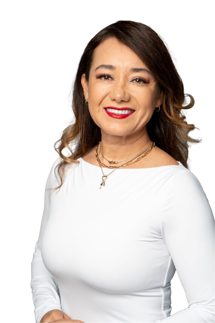 Isela Herrera, Real Estate Salesperson in Bloomington, Synergia Realty