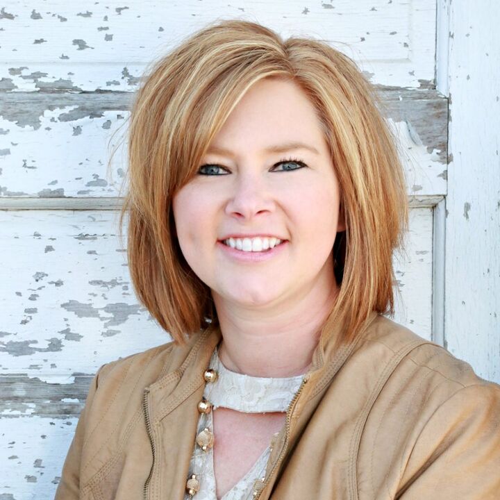 Angie Kuester, Real Estate Salesperson in West Point, The Good Life Group