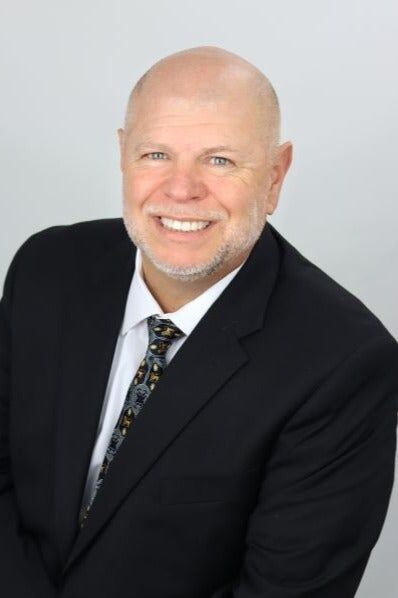 Louis Nunziata, Real Estate Salesperson in Moriches, M&D Good Life