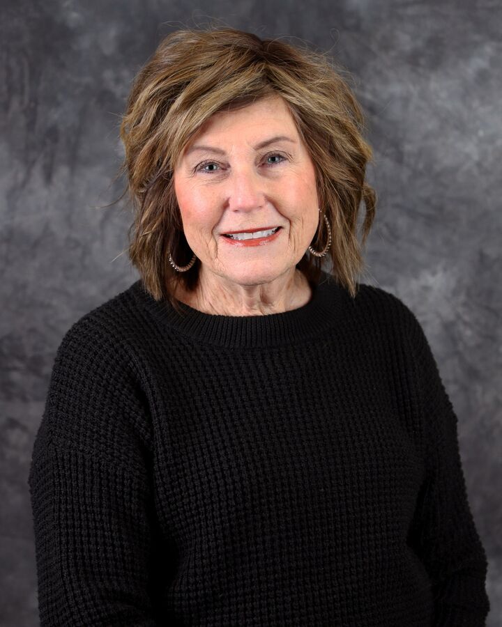 Shelley Schultz, Real Estate Salesperson in Independence, Pasternak-Johnson