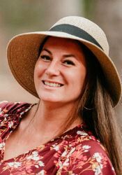 Arianna Graham, Real Estate Salesperson in Mililani, Pacific Properties